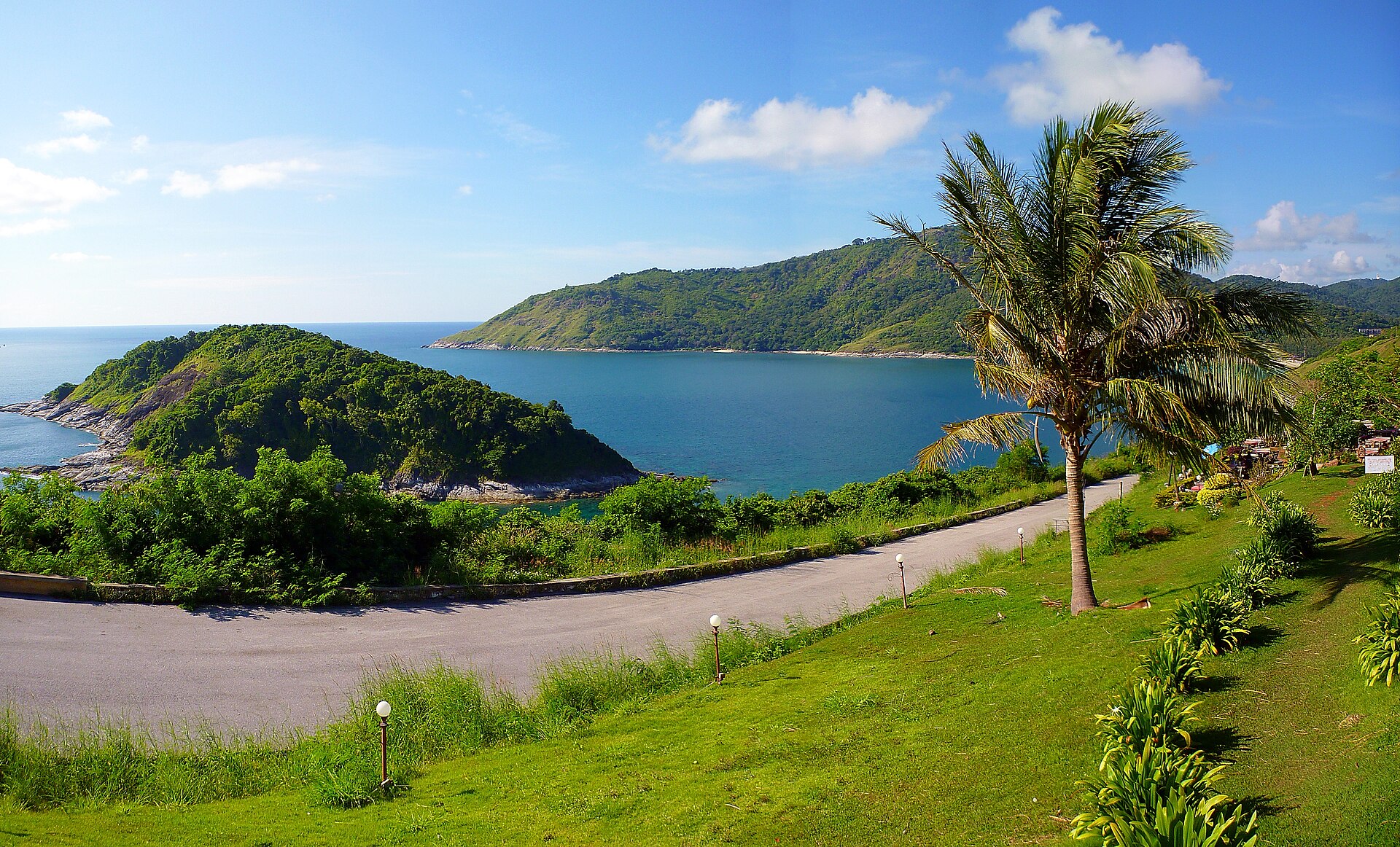 The bay at Rawai in the south of Phuket, where Shibumi Services manages luxury villas